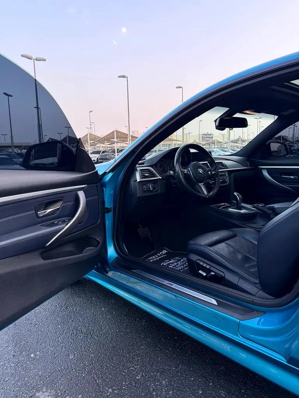 بى إم دبليو 420I Kit M موديل 2018 خليجى مفتاحين الوكاله فل اوبشن