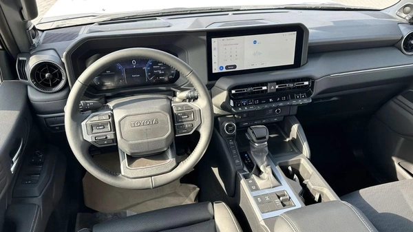 Toyota PRADO LUXURY / 2.4L V4 PETROL / FULL OPTION / 360 CAMERA WITH HEAD UP DISPLAY / 2026 ONLY FOR AFRICA