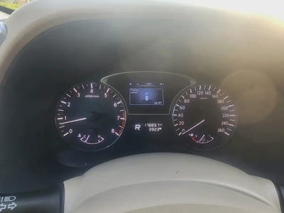 4X4 Nissan Pathfinder SV 2014 GCC Specs single owner used perfect condition-2