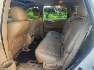 4X4 Nissan Pathfinder SV 2014 GCC Specs single owner used perfect condition