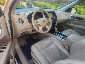 4X4 Nissan Pathfinder SV 2014 GCC Specs single owner used perfect condition