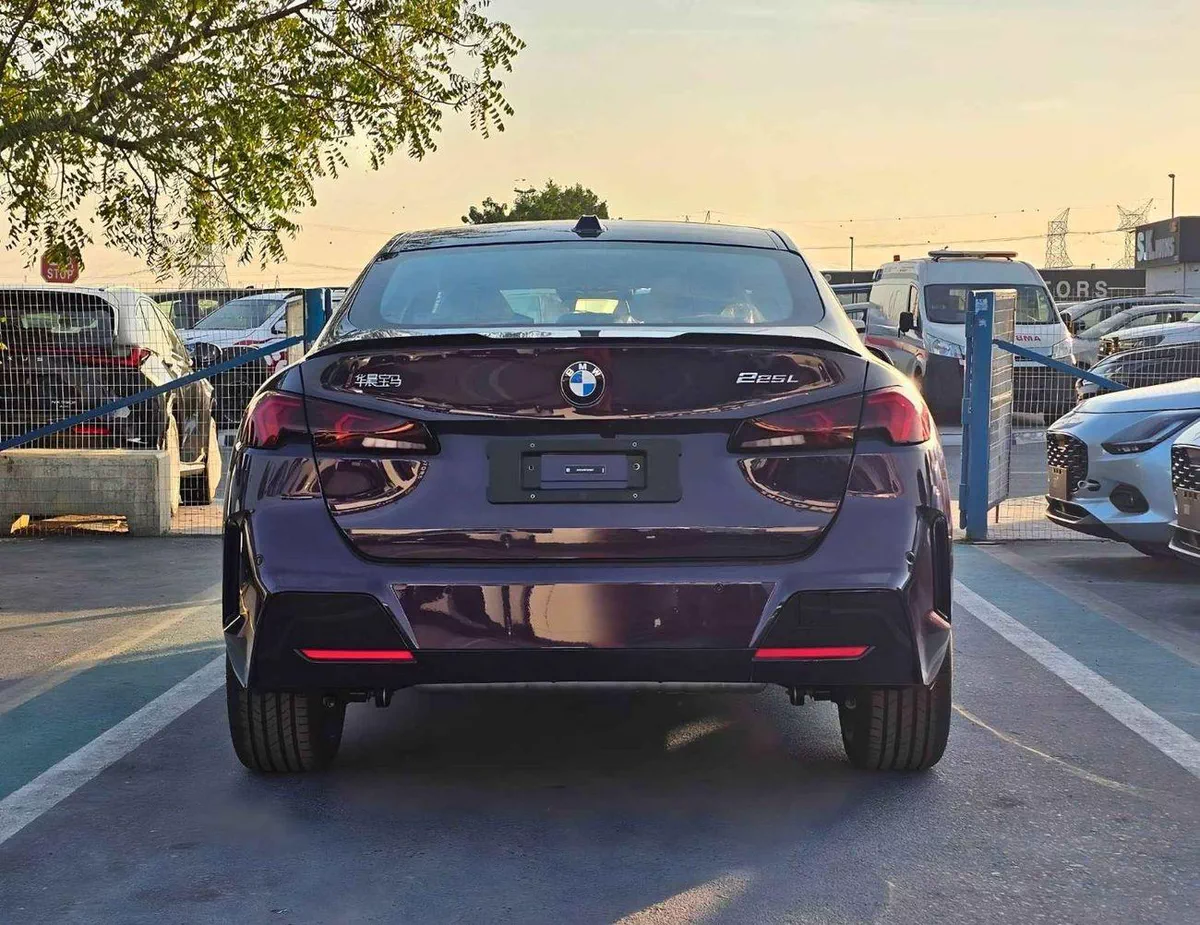 BMW 225i Active Tourer M SPORT NIGHT PACKAGE || 2.0L PETROL A/T / PANORAMIC ROOF / LETAHER WITH POWER SEATS (CODE#BMWMS225)-3-0