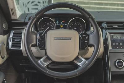 Land Rover Discovery 2019-10