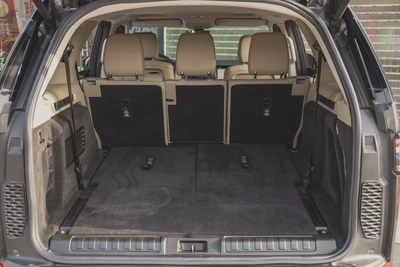 Land Rover Discovery 2019-15