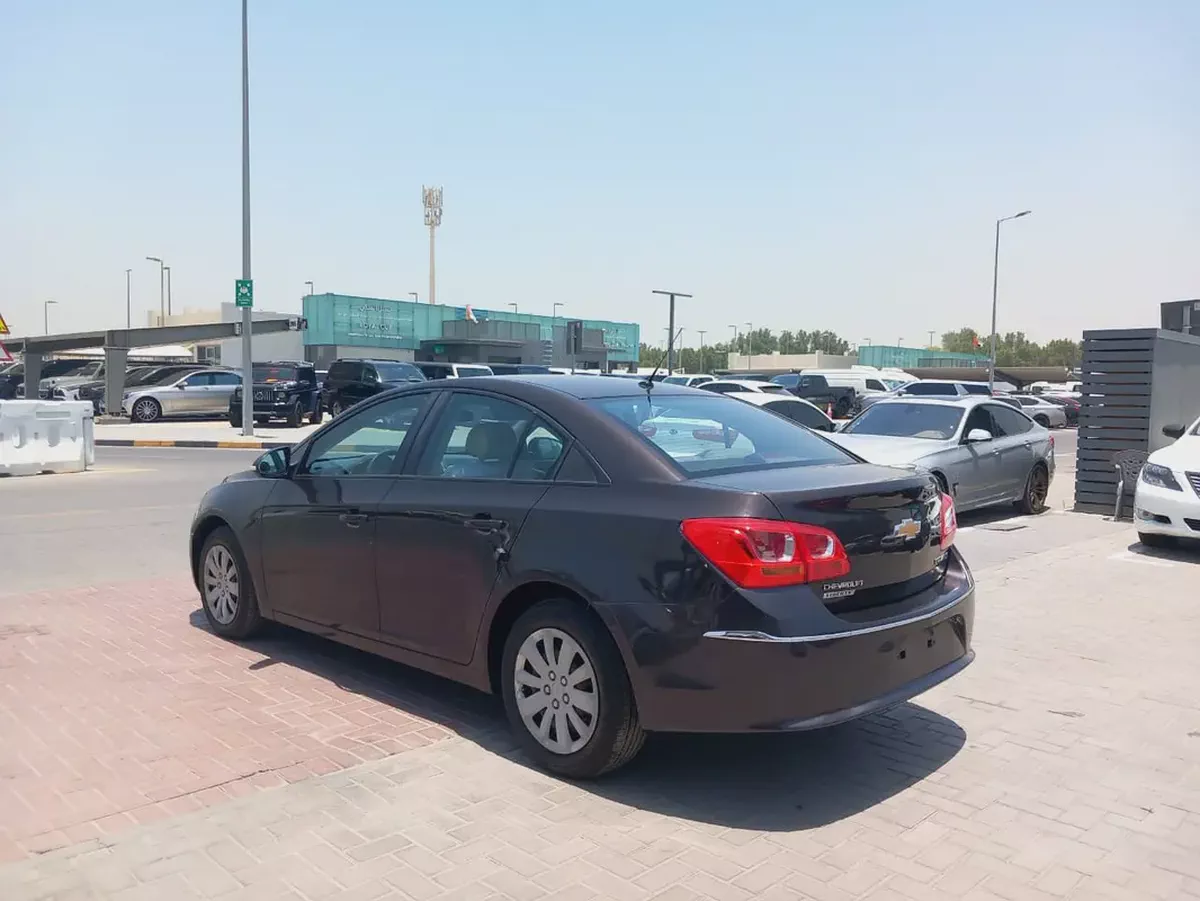 Chevrolet Cruze 2016 GCC Specs Perfect Condition free Accident Smoothly Drive Ready for Registration-5-5