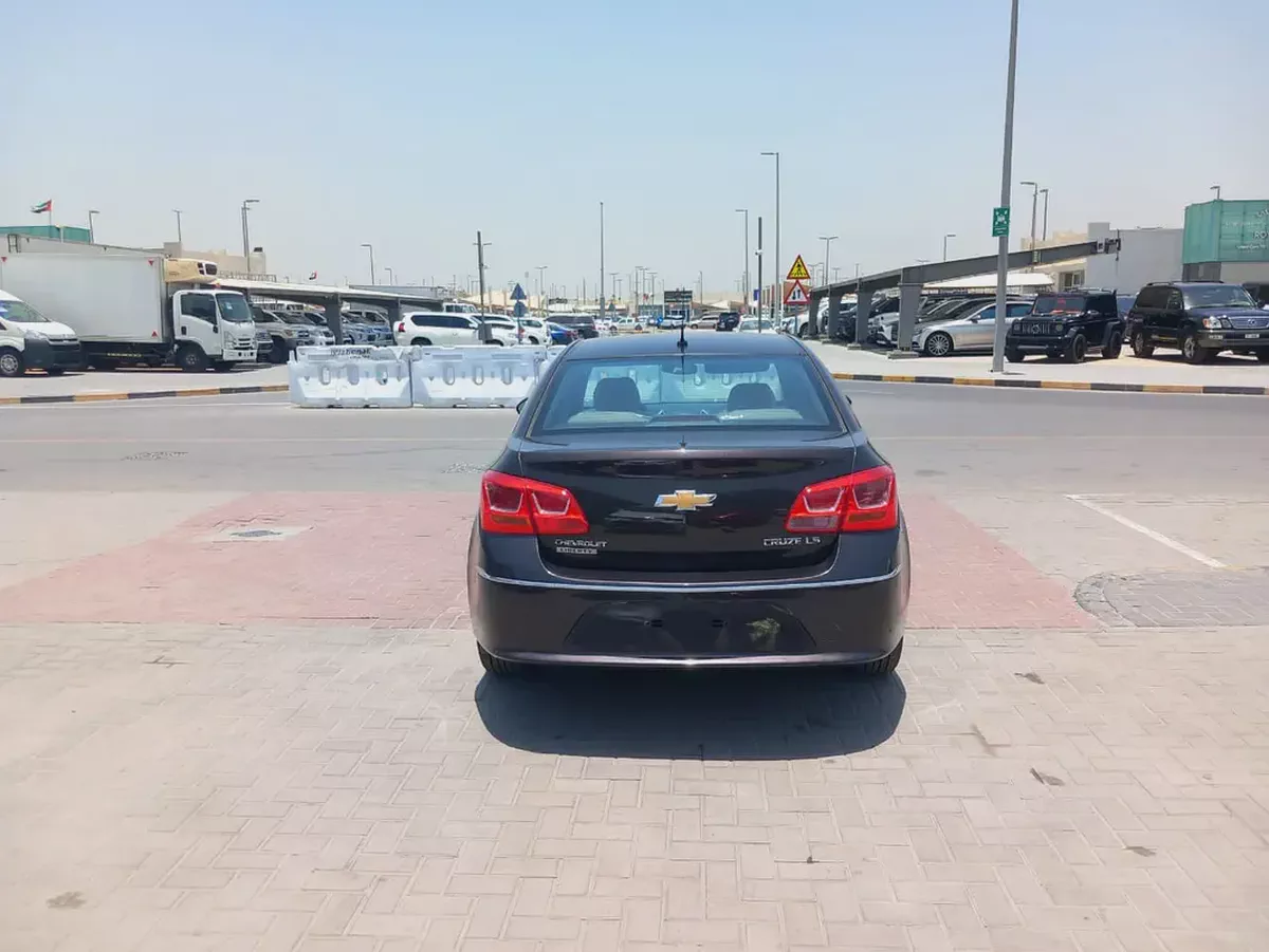 Chevrolet Cruze 2016 GCC Specs Perfect Condition free Accident Smoothly Drive Ready for Registration-6-6