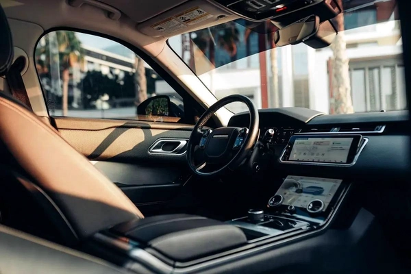 Land Rover Range Rover Velar P250 S 2018 - American Specs