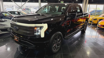 FORD F-150 LIGHTNING LARIAT ,EV, NO ACCIDENT, NO PAINT-0