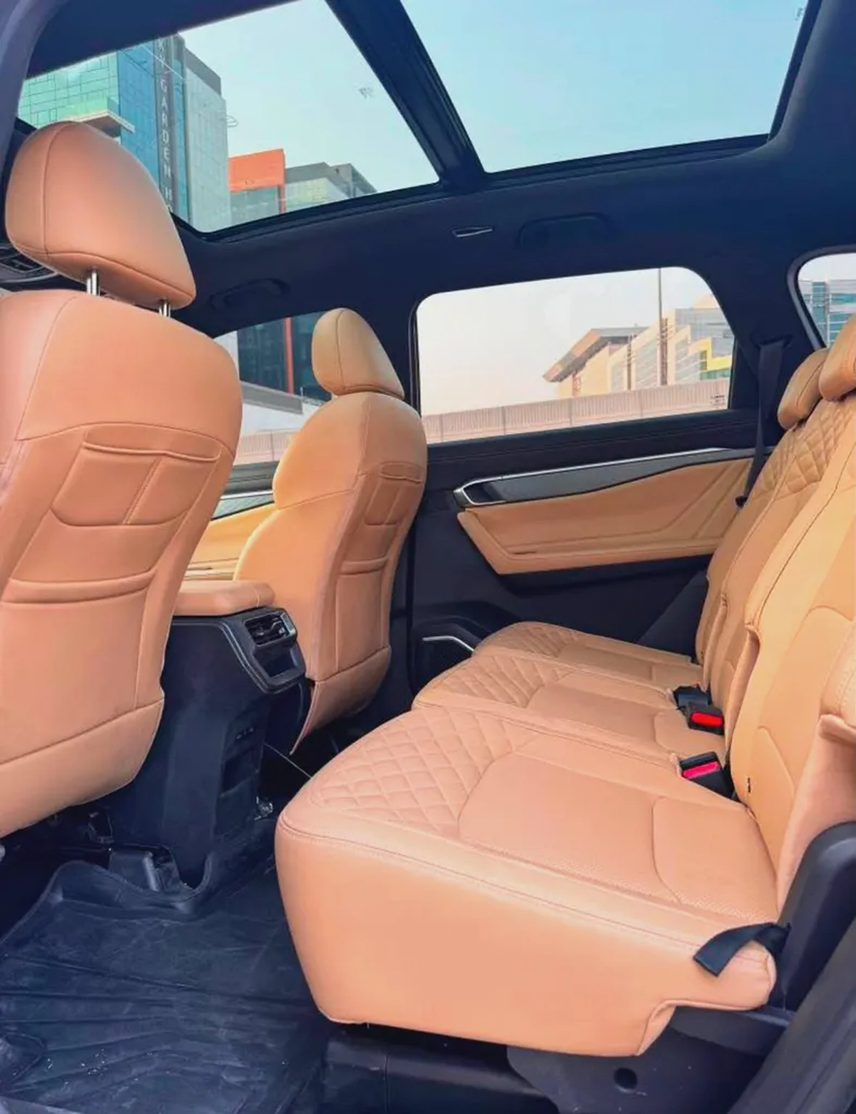 Geely Okavango Comfort 2025 GCC Specs Cash, Bank with zero Dp & Without Bank-2-2