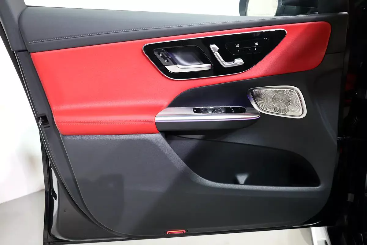 2025 Mercedes-Benz GLC 43 AMG 4MATIC Coupe | GCC Specs | Brand New-Under warranty-7-7