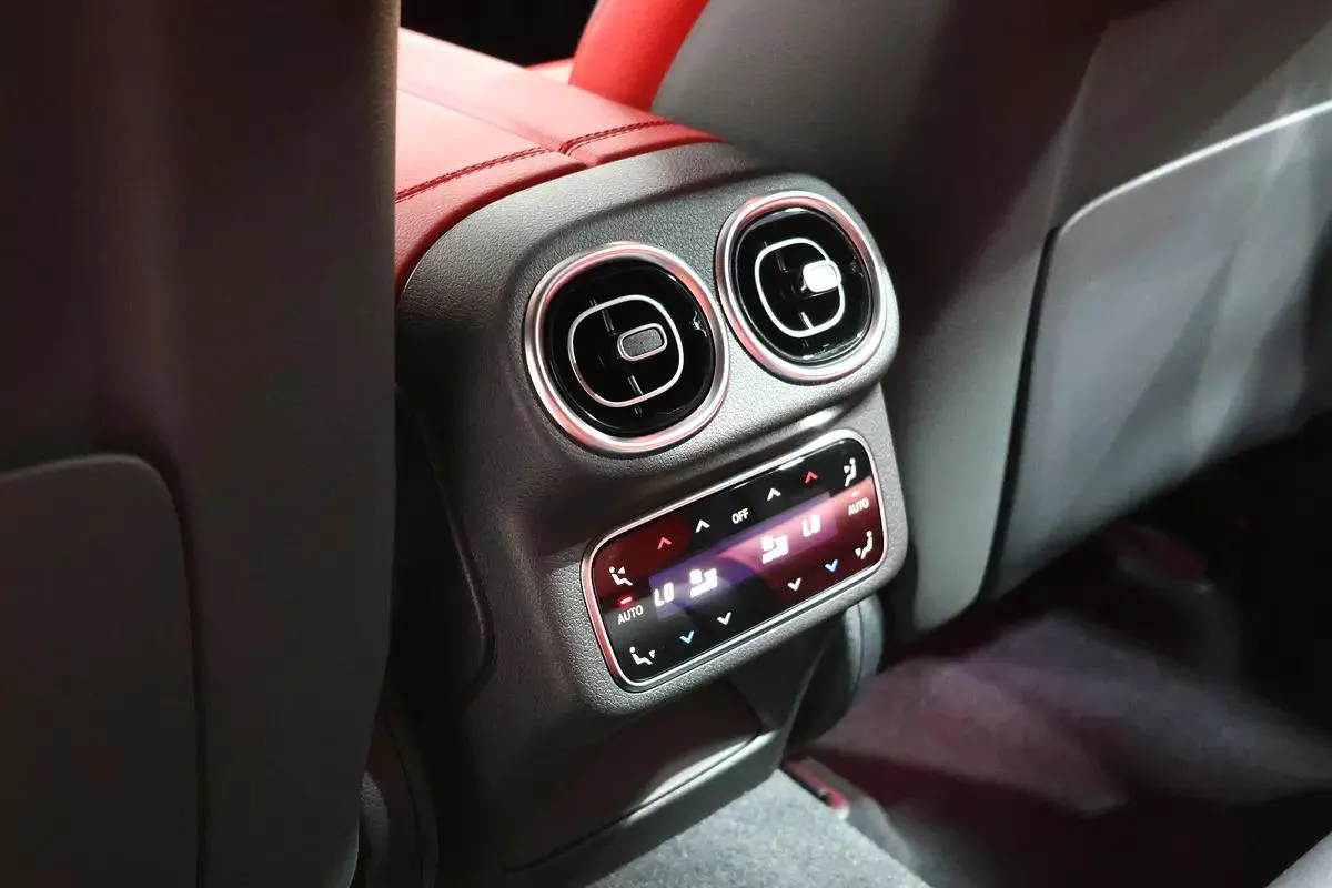 2025 Mercedes-Benz GLC 43 AMG 4MATIC Coupe | GCC Specs | Brand New-Under warranty-2-2