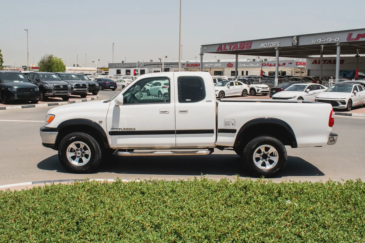 2000 - TOYOTA TUNDRA 4X4 - IMMCULATE CONDITION - ONLY 93,000 KM-8-8