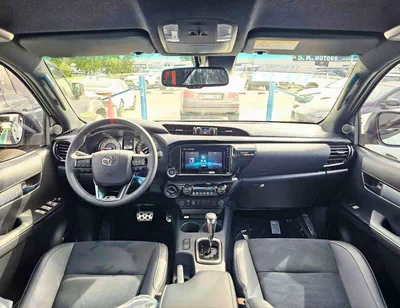 Toyota Hilux GR SPORT-11