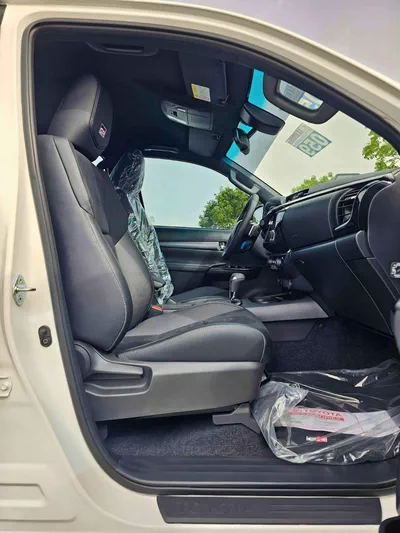 Toyota Hilux GR SPORT-8