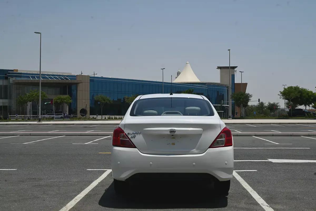 450 AED/0% DP - APPLE CARPLAY + BACK CAMERA - NISSAN SUNNY SV 2022 - GCC SPECS-3-3