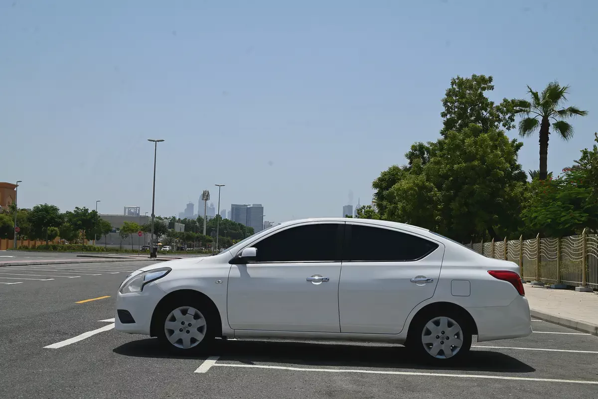 450 AED/0% DP - APPLE CARPLAY + BACK CAMERA - NISSAN SUNNY SV 2022 - GCC SPECS-5-5