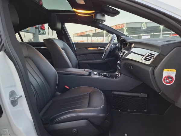 MERCEDES-BENZ CLS350