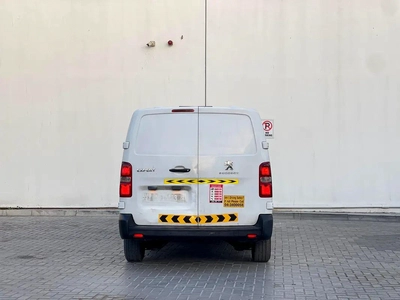 Peugeot Partner Van Long Body 2018 - GCC Specs - Reliable and Practical-5
