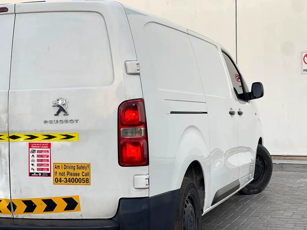 Peugeot Partner Van Long Body 2018 - GCC Specs - Reliable and Practical