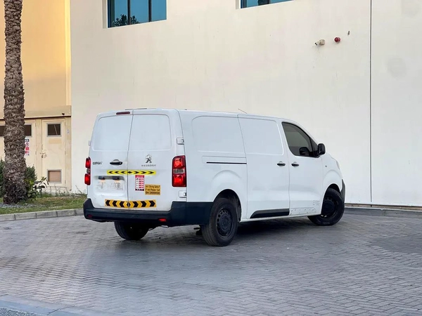 Peugeot Partner Van Long Body 2018 - GCC Specs - Reliable and Practical