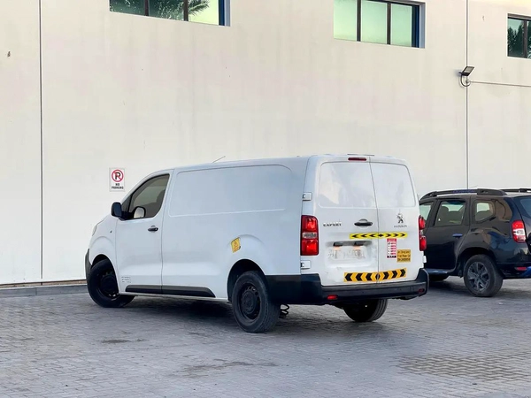Peugeot Partner Van Long Body 2018 - GCC Specs - Reliable and Practical