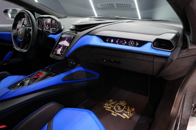 Lamborghini Revuelto-7