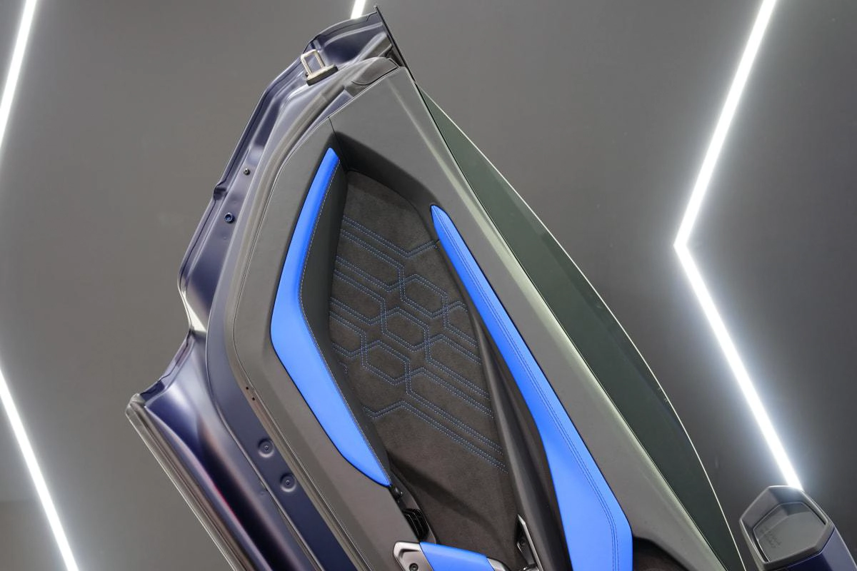 Lamborghini Revuelto-6-6