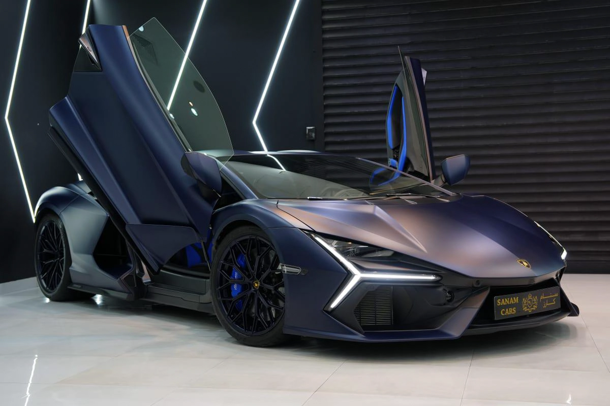 Lamborghini Revuelto-1-1