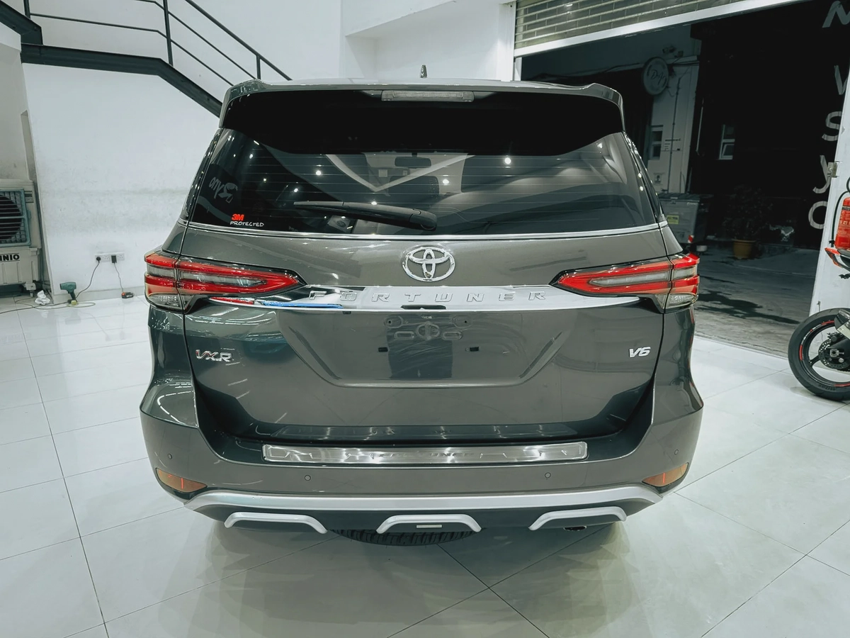 2022 Toyota Fortuner VXR 4.0L V6 // EMI Starts from 2,340 AED-1-1