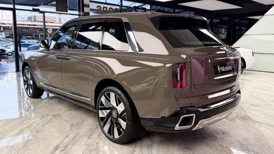 Rolls Royce Cullinan STD Rolls Royce Cullinan Silver Badge - 2025 - Bespoke Color Edition-19