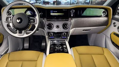 Rolls Royce Cullinan STD Rolls Royce Cullinan Silver Badge - 2025 - Bespoke Color Edition-4