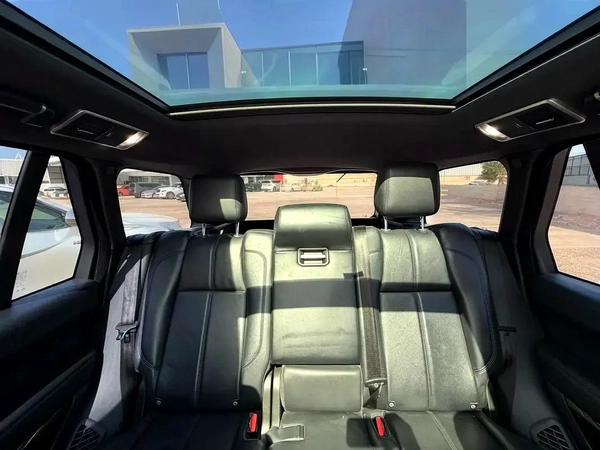 Land Rover range rover hse 5.0l v8 – 510 hp | 2016 | gcc specs