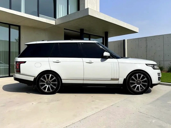 Land Rover range rover hse 5.0l v8 – 510 hp | 2016 | gcc specs