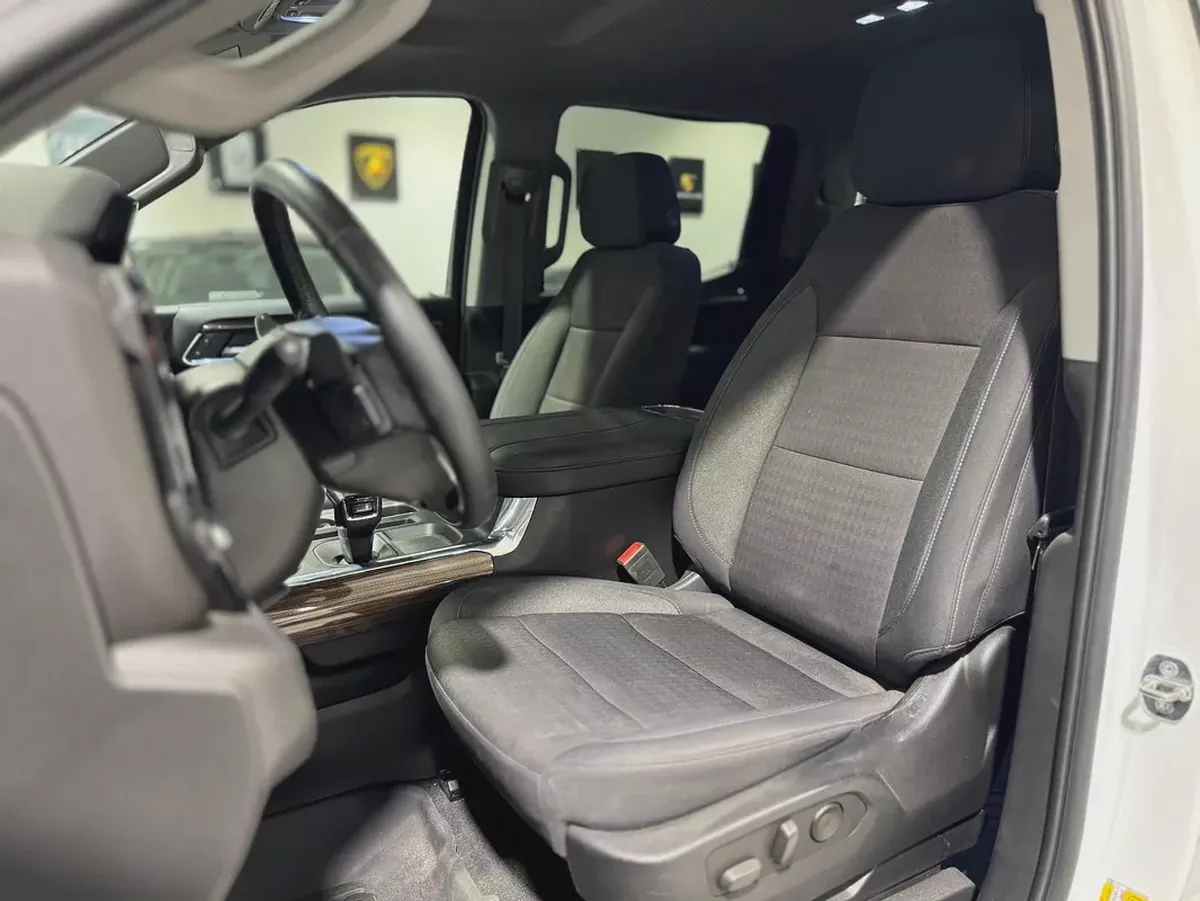 Chevrolet Silverado 1500 RST | 2024 | low mileage | Pristine Condition-7-7