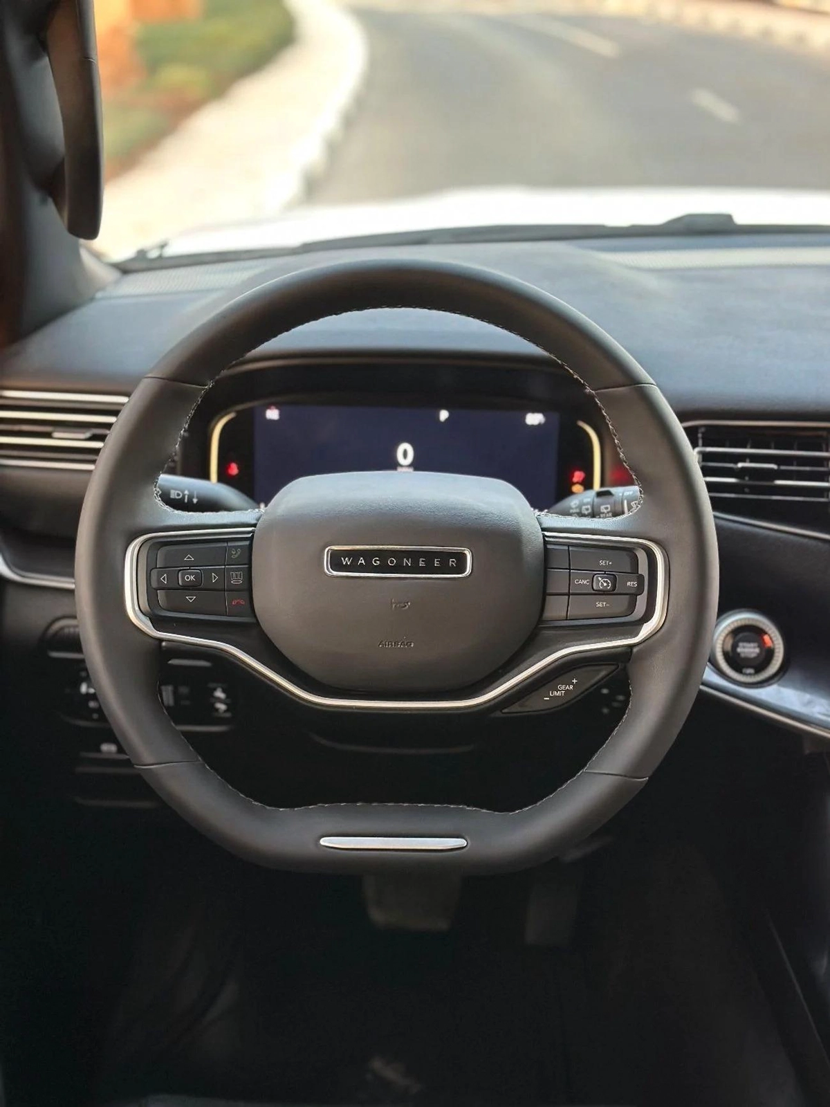 Jeep Wagoneer L Series I 2023 AWD-3-3