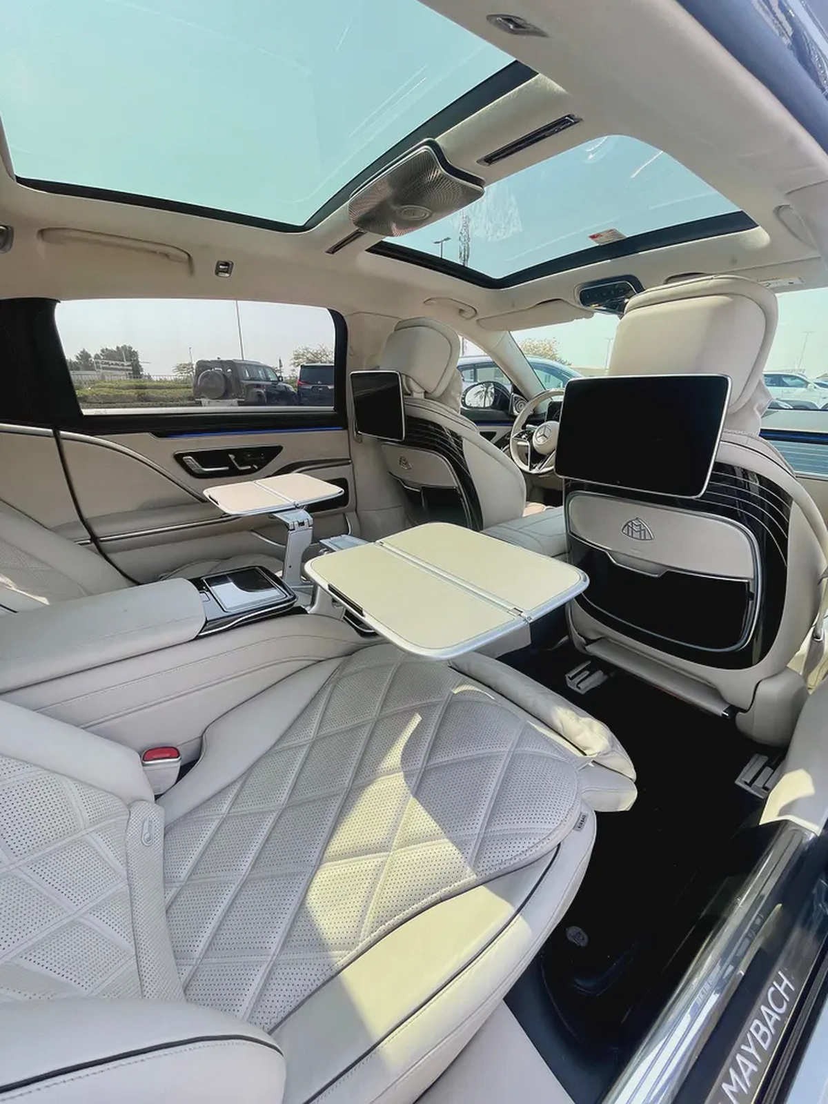 2022 Mercedes-Maybach S-Class S 680 GCC Specs in Dual Tone Color-14-14
