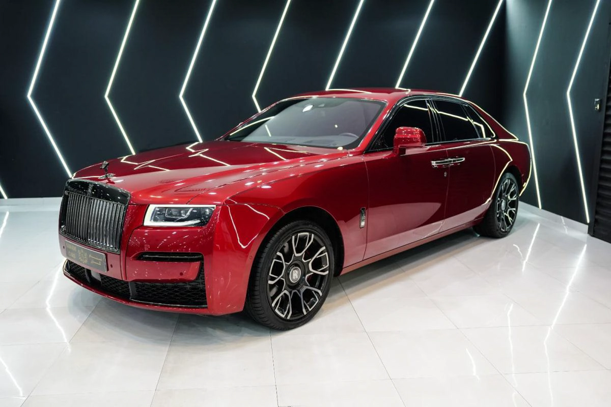 Rolls-Royce Ghost Black Badge