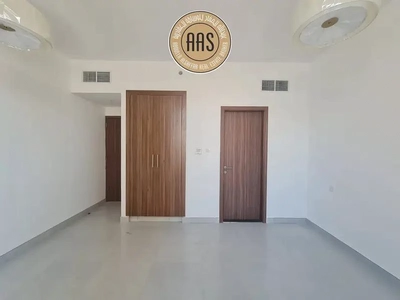 In prime location luxurious brand new 2bhk with all amenities-6