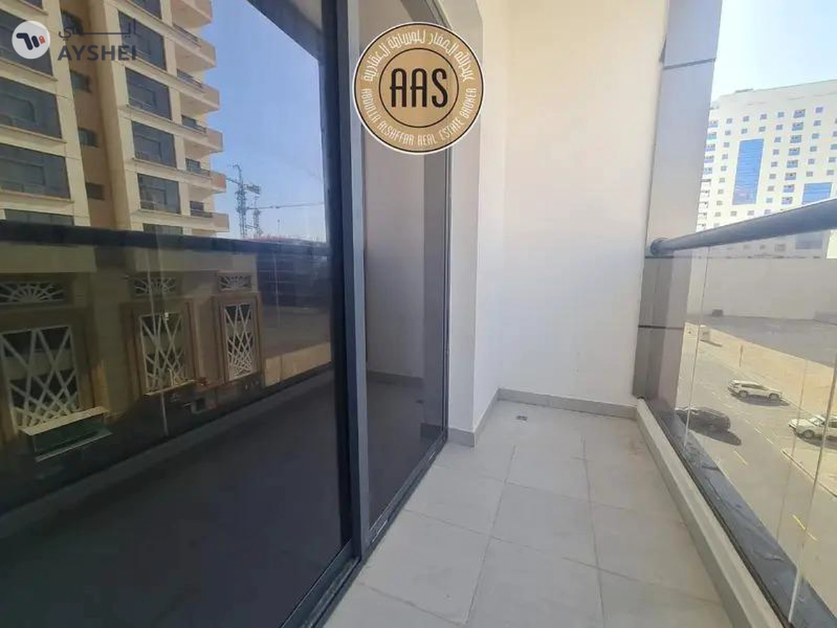 In prime location luxurious brand new 2bhk with all amenities-3-3
