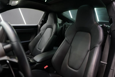 Porsche 911 Carrera GTS Coupe 2022-4