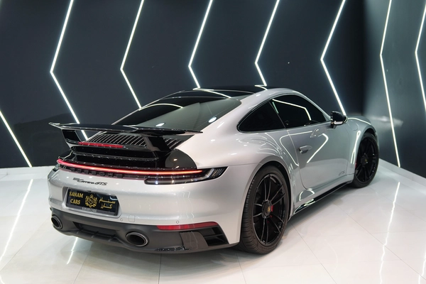 Porsche 911 Carrera GTS Coupe 2022