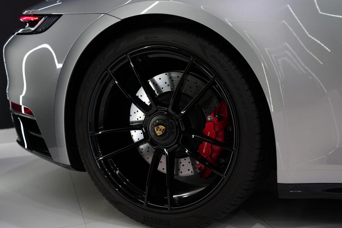 Porsche 911 Carrera GTS Coupe 2022