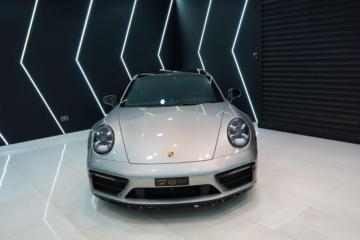 Porsche 911 Carrera GTS Coupe 2022