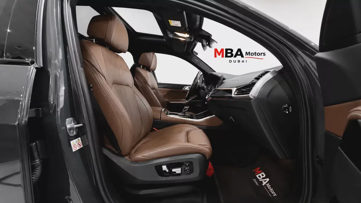 BMW X5 M50i 2022 GCC Specs - Under AGMC Warranty and Service - Full Service Record-11-11