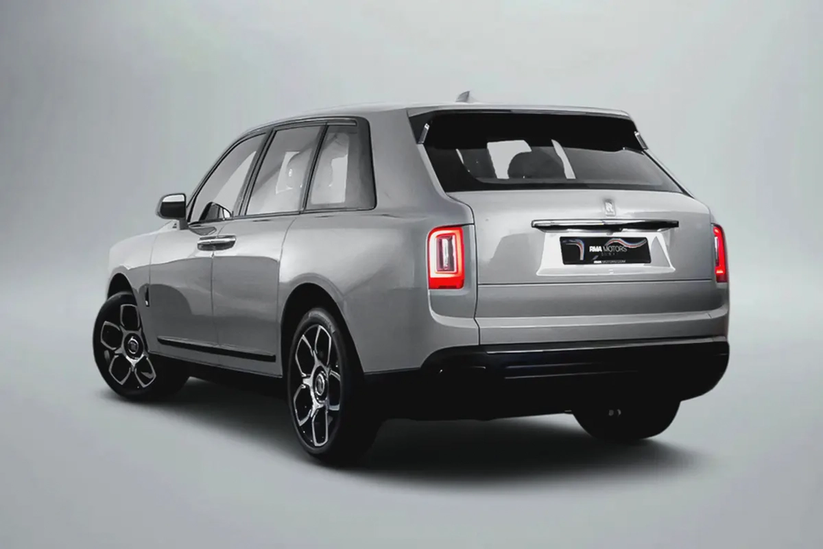 24,610 AED / month | 60 months | 0% DP | 2022 Rolls Royce Cullinan Black Badge-1-1