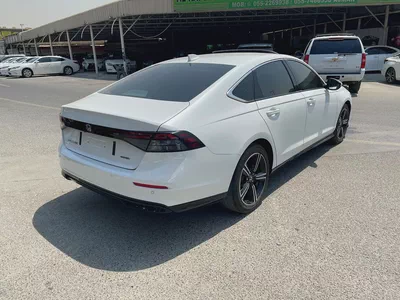 Honda Accord Clarity Hybrid 2023 | GCC Specs | Low Mileage | Excellent Condition-6