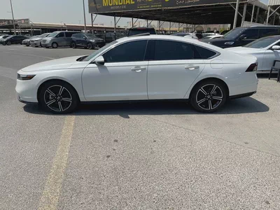 Honda Accord Clarity Hybrid 2023 | GCC Specs | Low Mileage | Excellent Condition-7