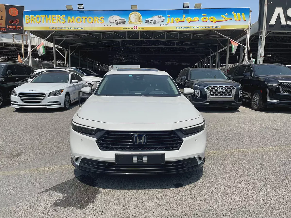 Honda Accord Clarity Hybrid 2023 | GCC Specs | Low Mileage | Excellent Condition