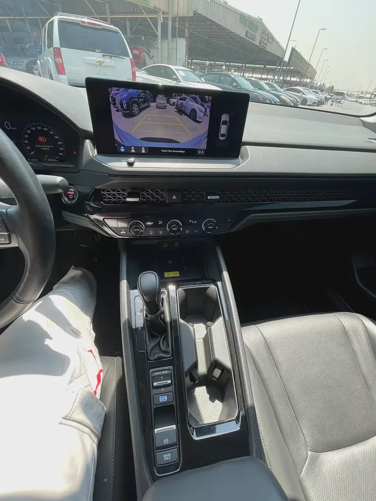 Honda Accord Clarity Hybrid 2023 | GCC Specs | Low Mileage | Excellent Condition-8-8