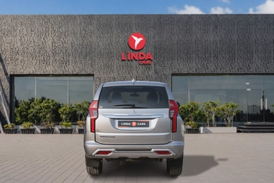 Mitsubishi Montero Sport 2025-1